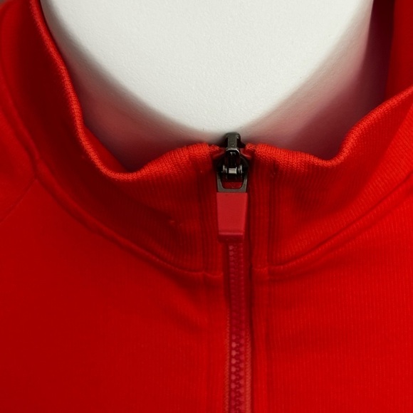 - Fabletics Crop Jacket size XS FULL ZIP - Picture 2 of 6